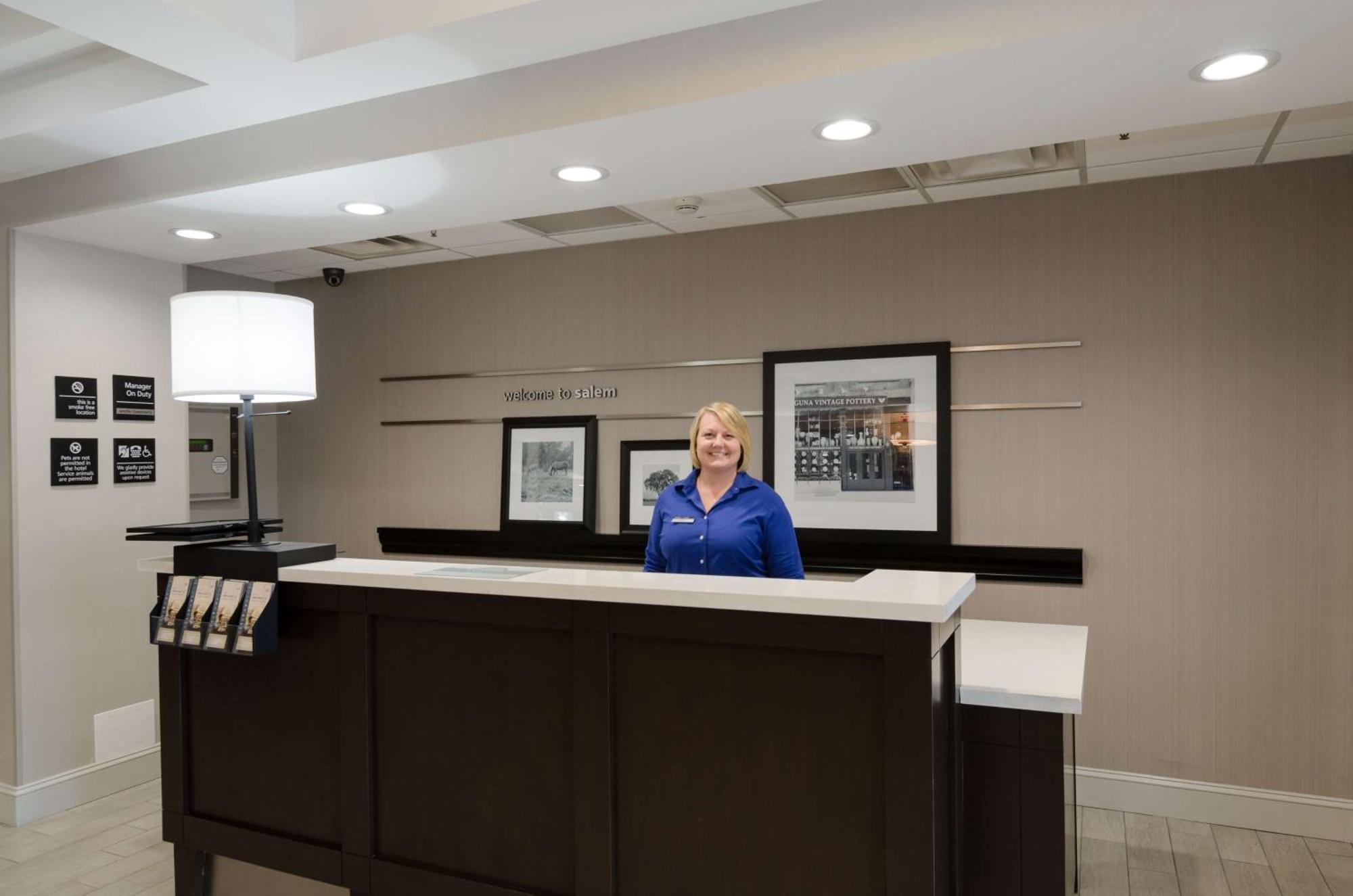 Hampton Inn Salem Luaran gambar