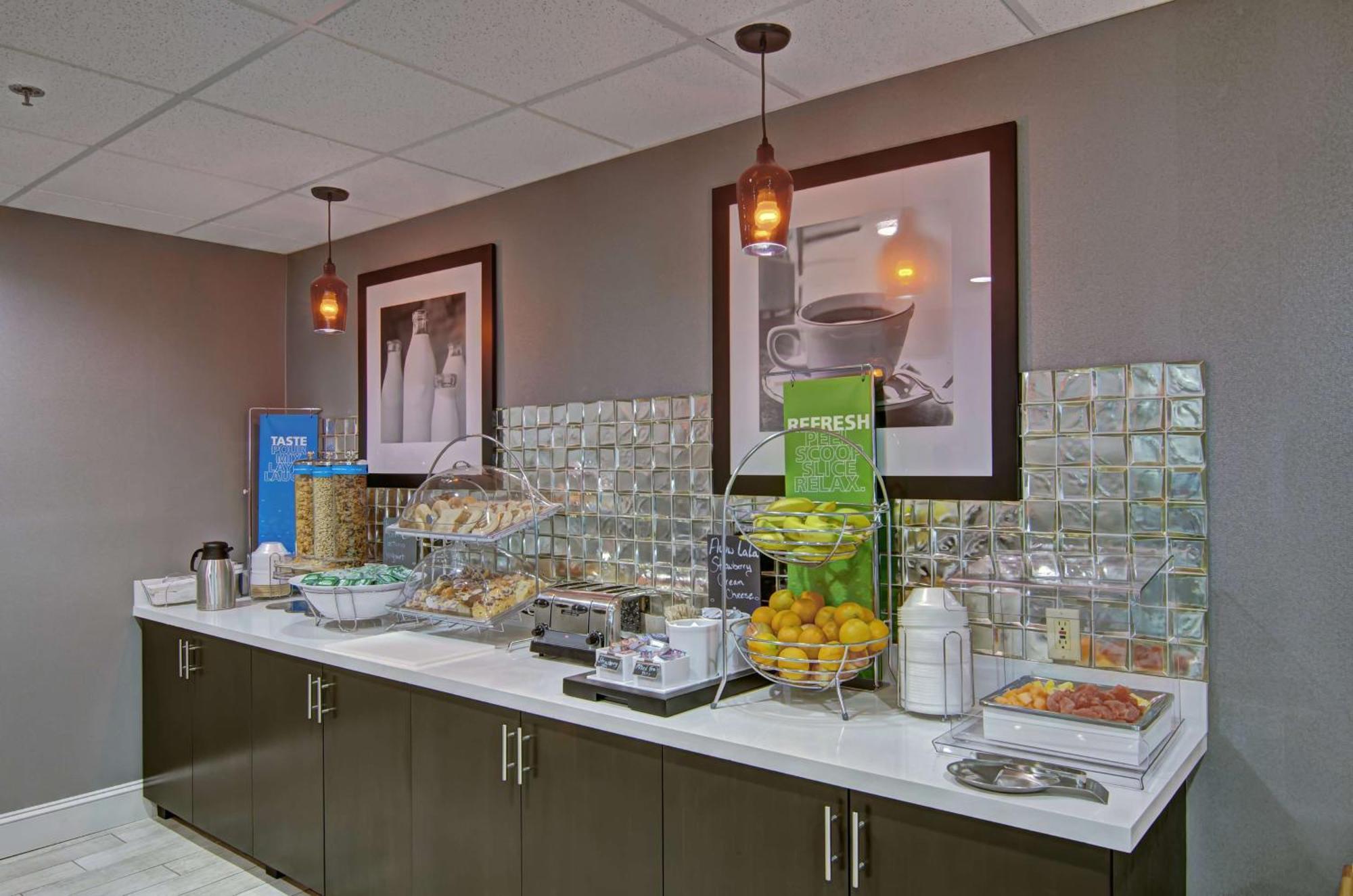 Hampton Inn Salem Luaran gambar