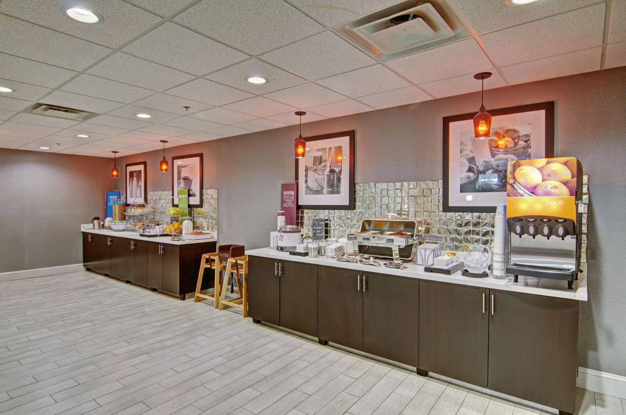 Hampton Inn Salem Luaran gambar